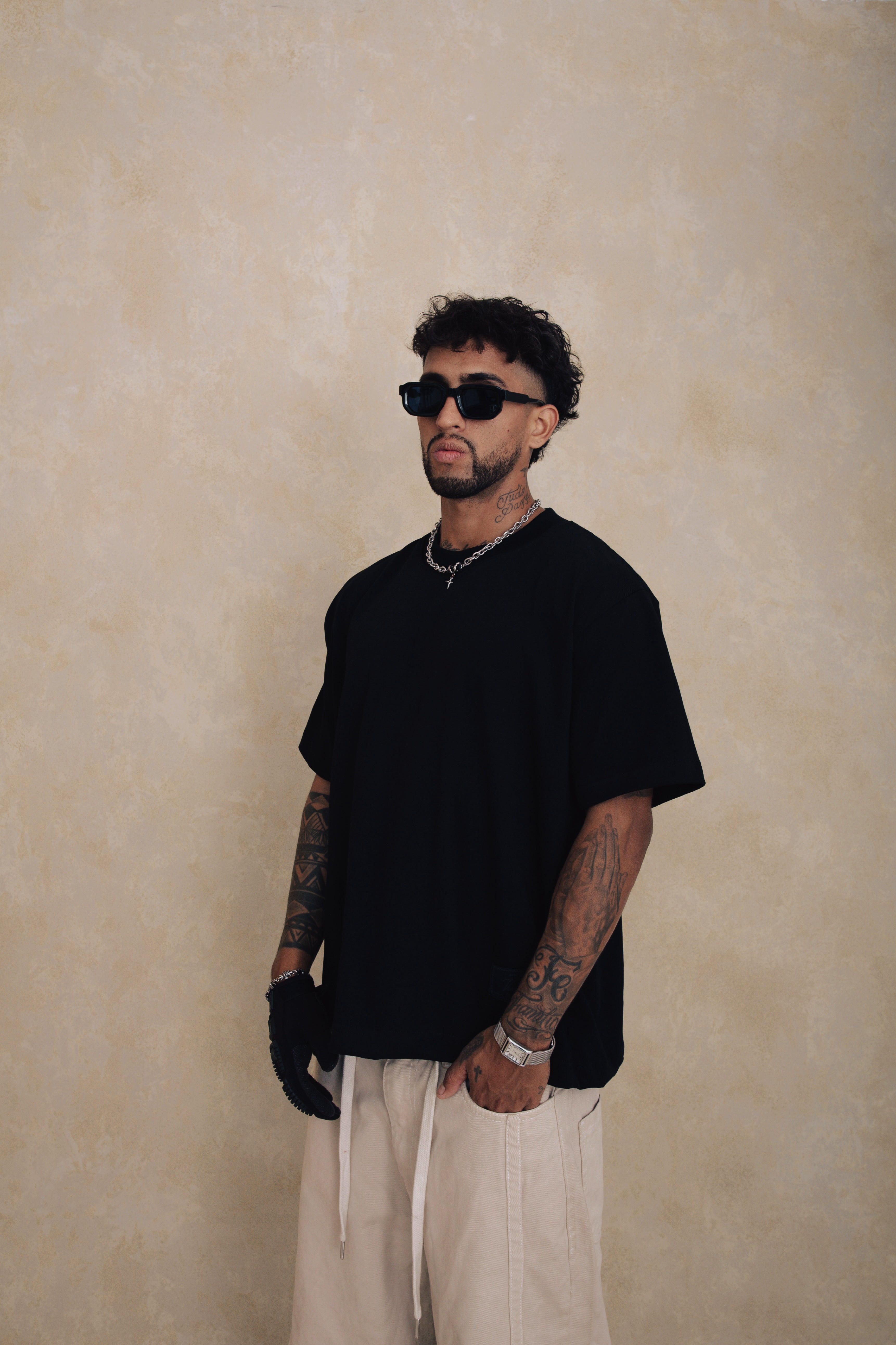SUPPLY BLACK TEE